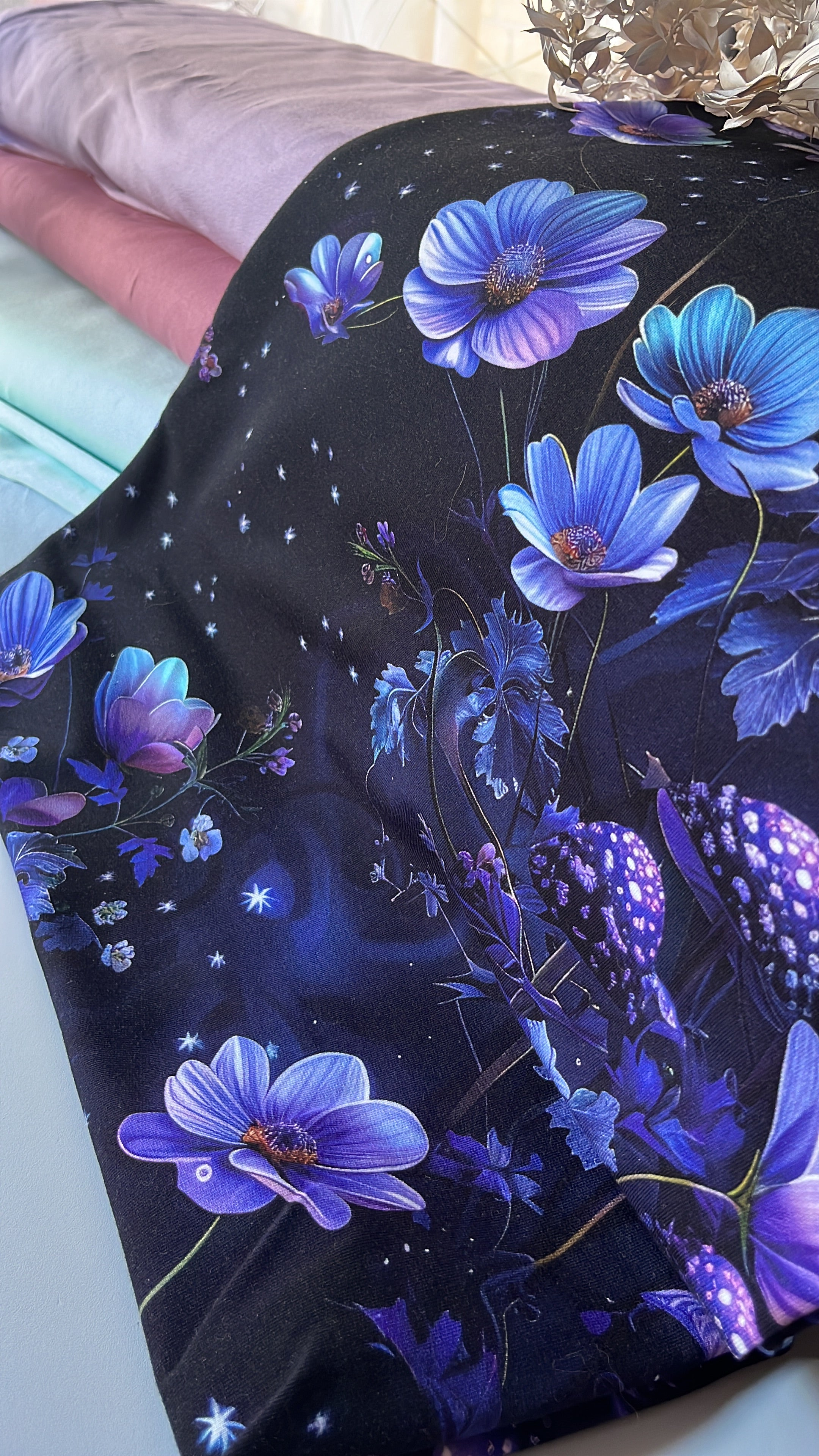 Lila Pilz Blumen Dauervorbestellung